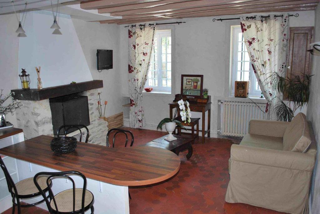 Gites Aux Fleurs De Cerises Le Plessis-Luzarches Quarto foto